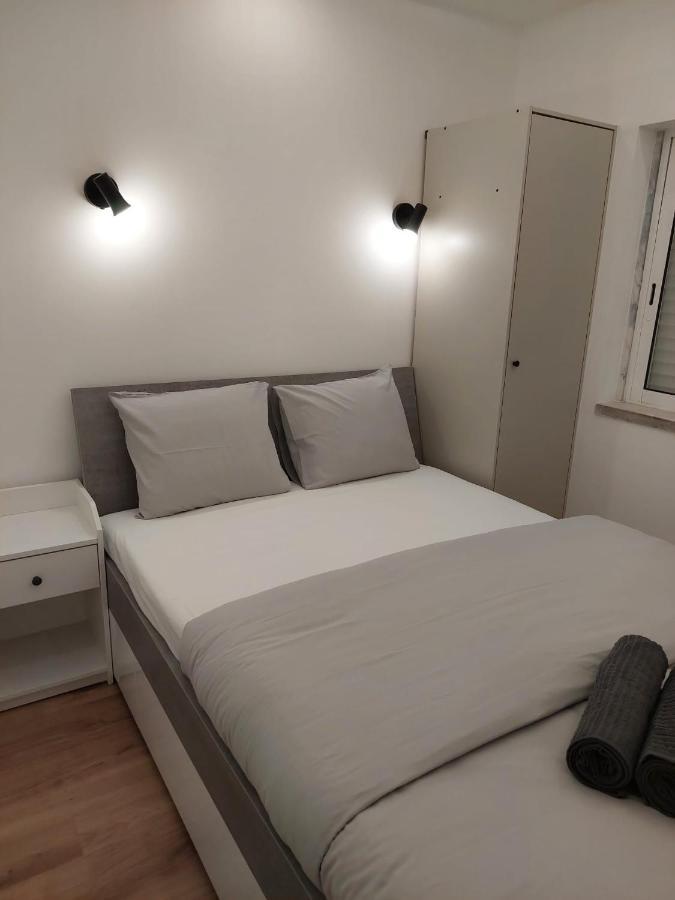 Lisbon South Bay Rooms Almada Extérieur photo