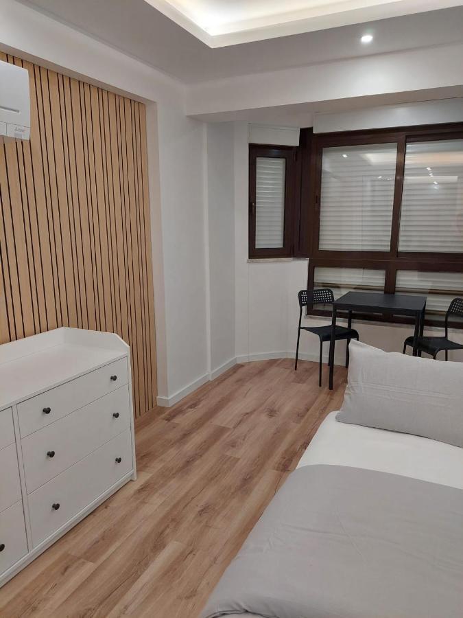 Lisbon South Bay Rooms Almada Extérieur photo